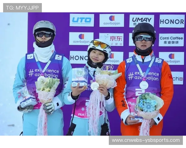 空中技巧世界杯崇礼站，中国一队和二队包揽团体赛金银牌