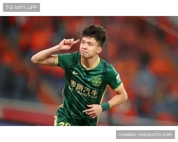 王钰栋手球送点引VAR回看，定位球判罚技术影响比赛走势